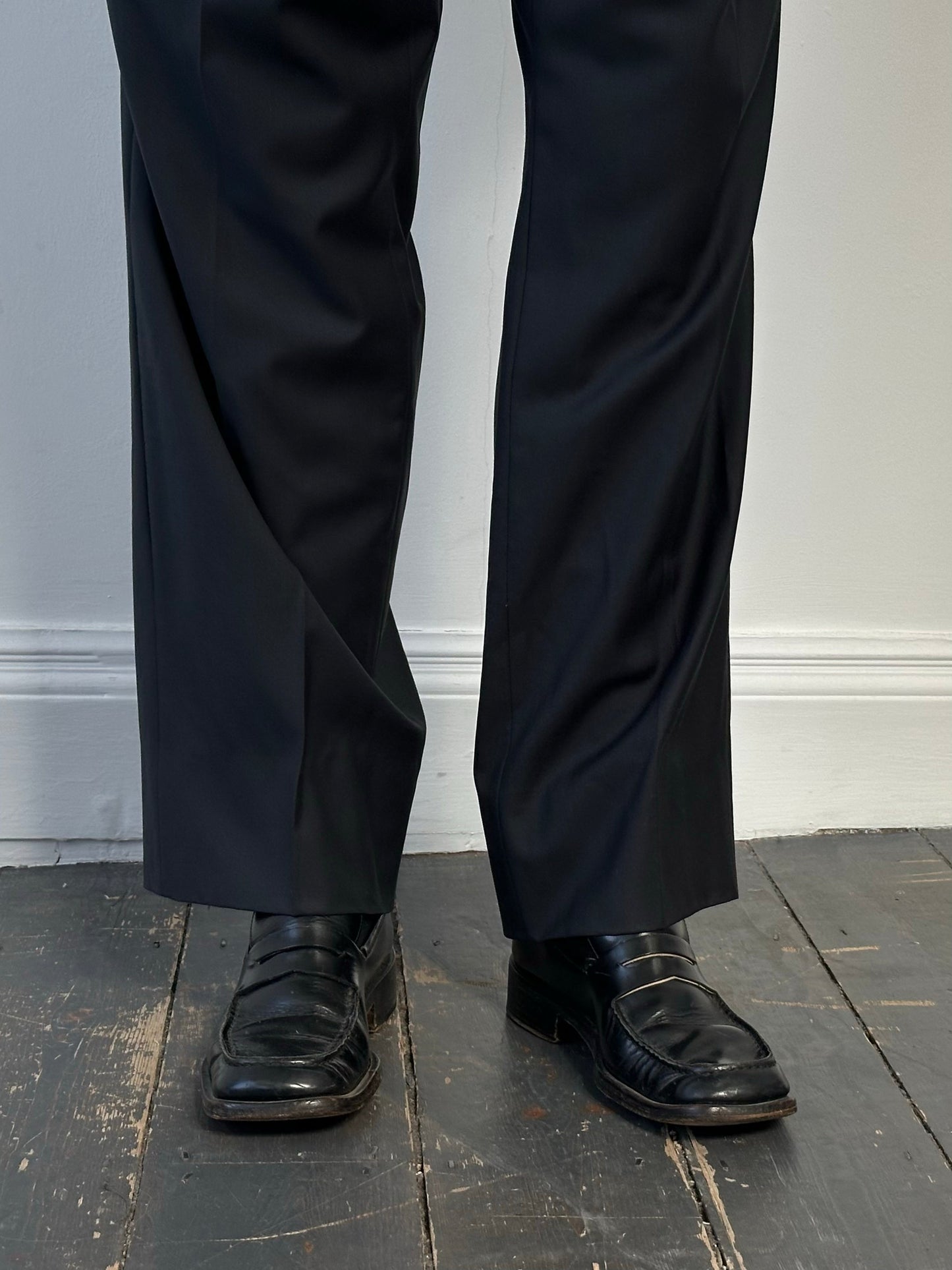 Gucci 2000s Leather Square Toe Loafers - UK 9