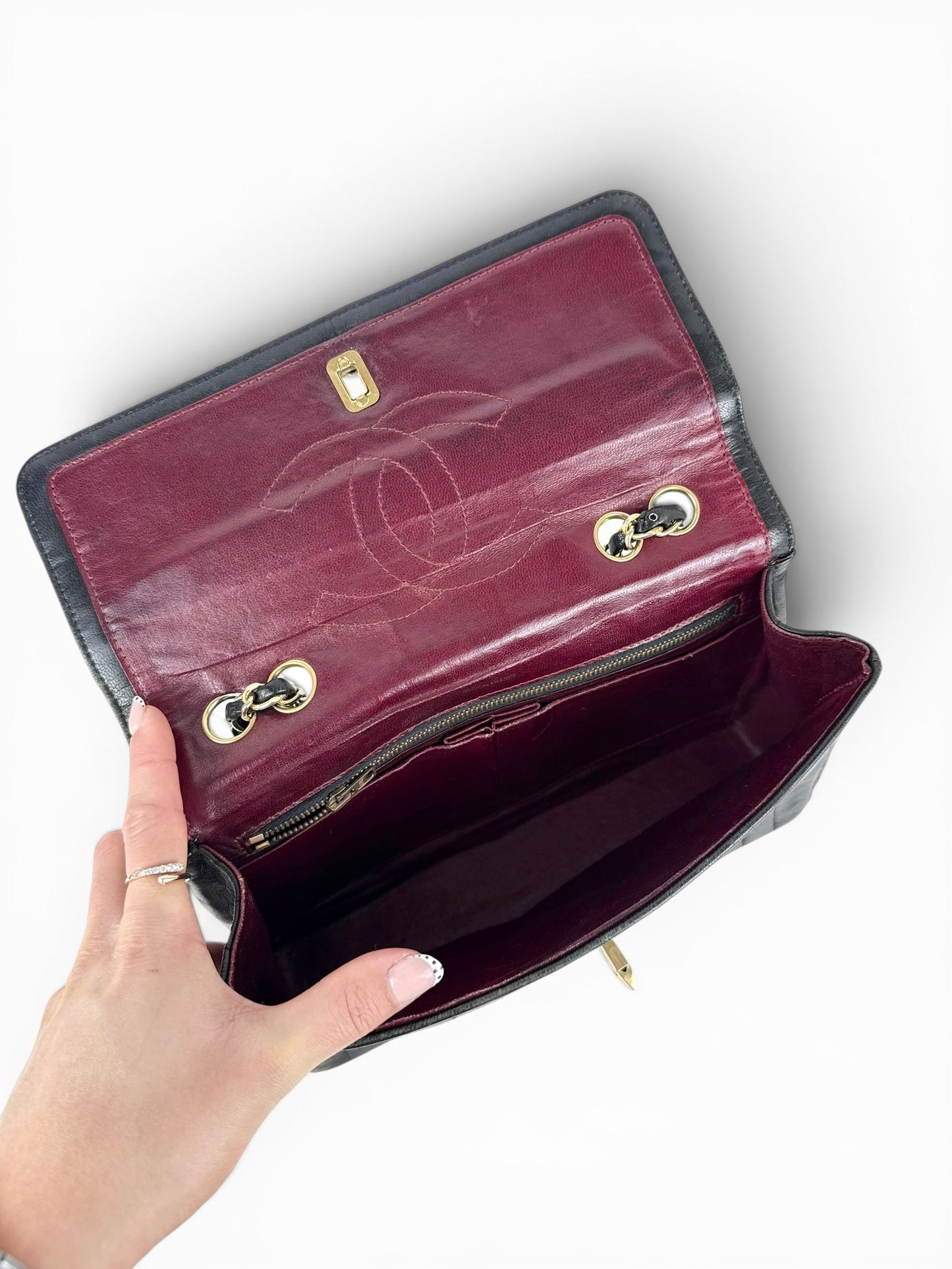 1980s Chanel Single Flap Horizontal Lambskin Leather Bag GHW Vintage | O/S, Black