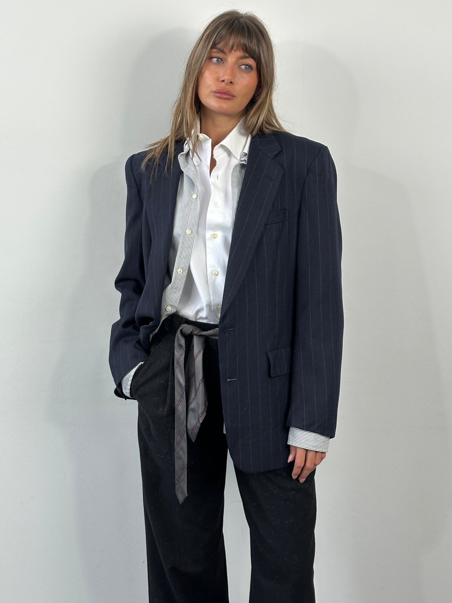 Christian Dior Le Connaisseur 1980s pure wool striped blazer, 41R/L, featuring classic tailored fit and bold stripe pattern.