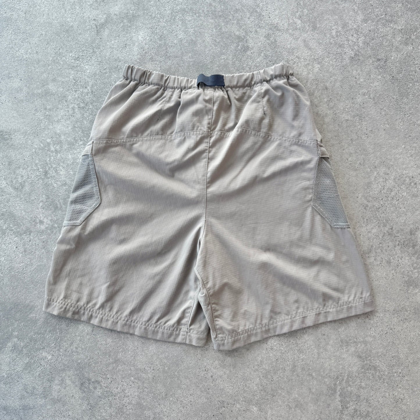 Nike ACG 2000s technical ripstop cargo shorts (S)