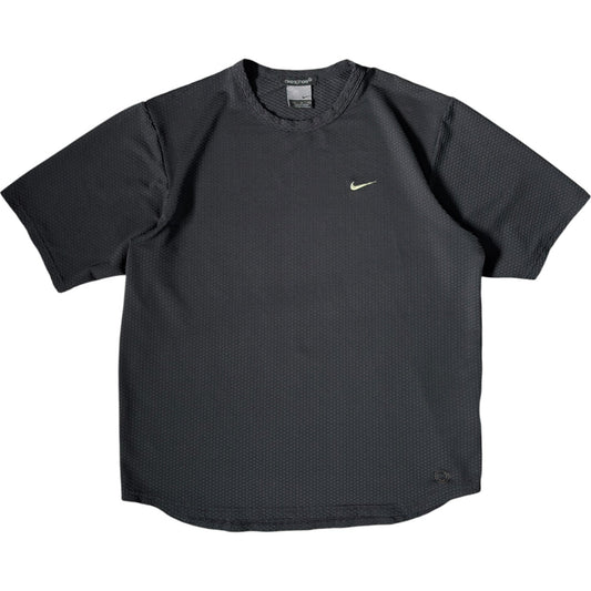 Nike Sphere 00’s Perforated Performance T Shirt M | Medium, Red