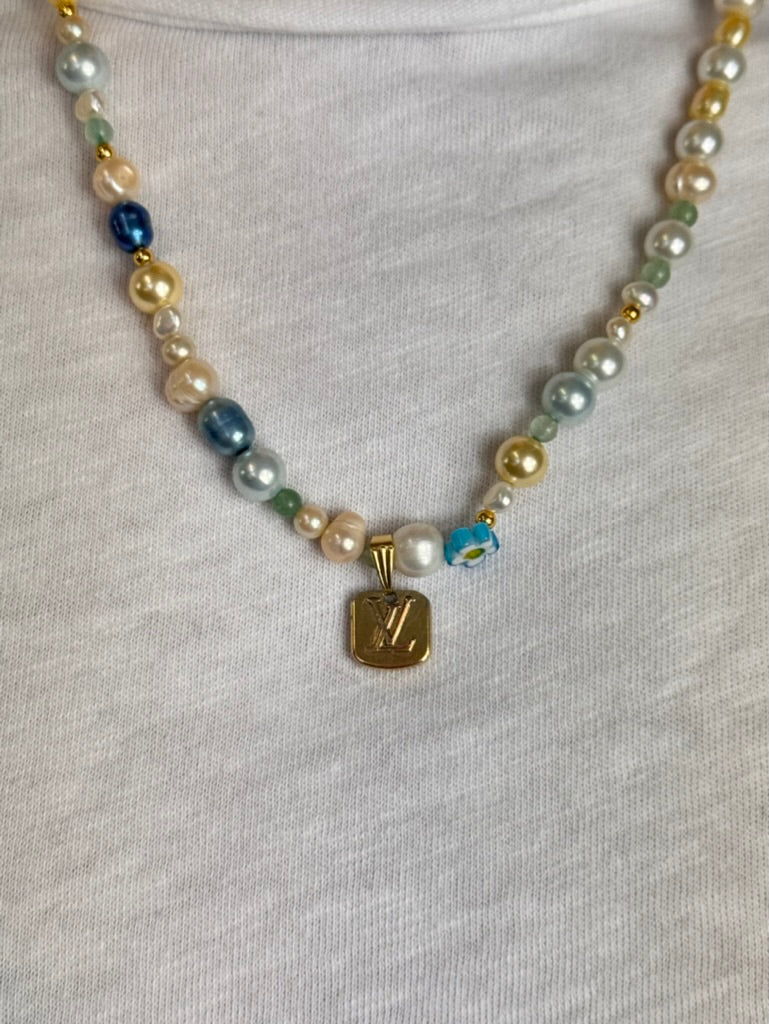 VT Rework: Louis Vuitton Gold Floral Pearl Beaded Necklace