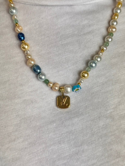 VT Rework: Louis Vuitton Gold Floral Pearl Beaded Necklace