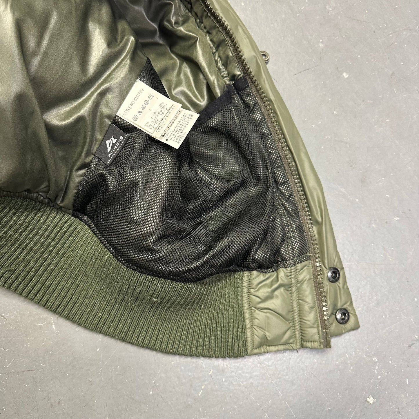 Avirex Puffer Jacket Fur Hood In Olive Green ( XL )