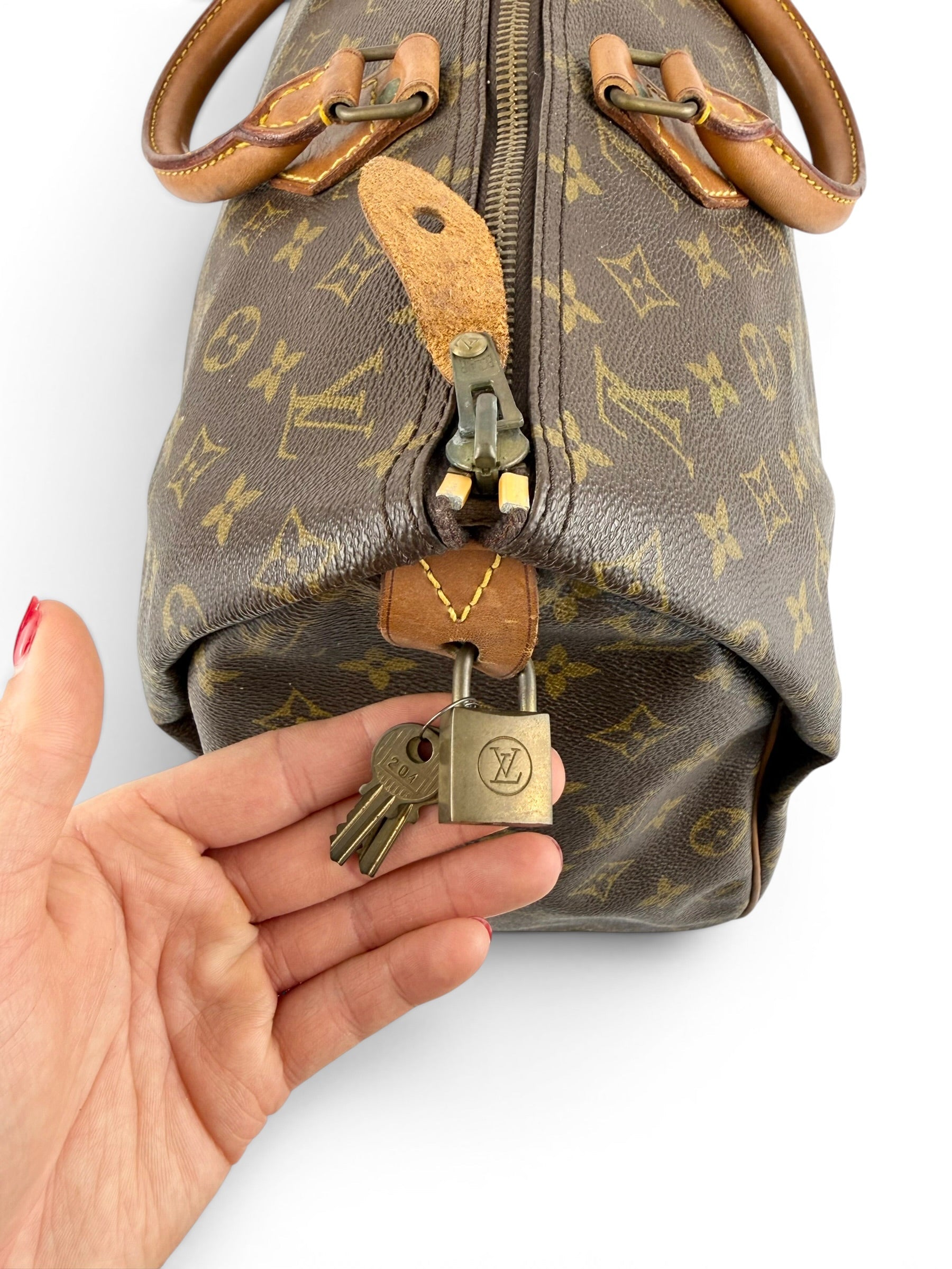 https://cdn.shopify.com/s/files/1/0812/5268/0004/files/5C8B95BC-9AA8-4650-8DCE-E93213058866.jpg?v=1777301885