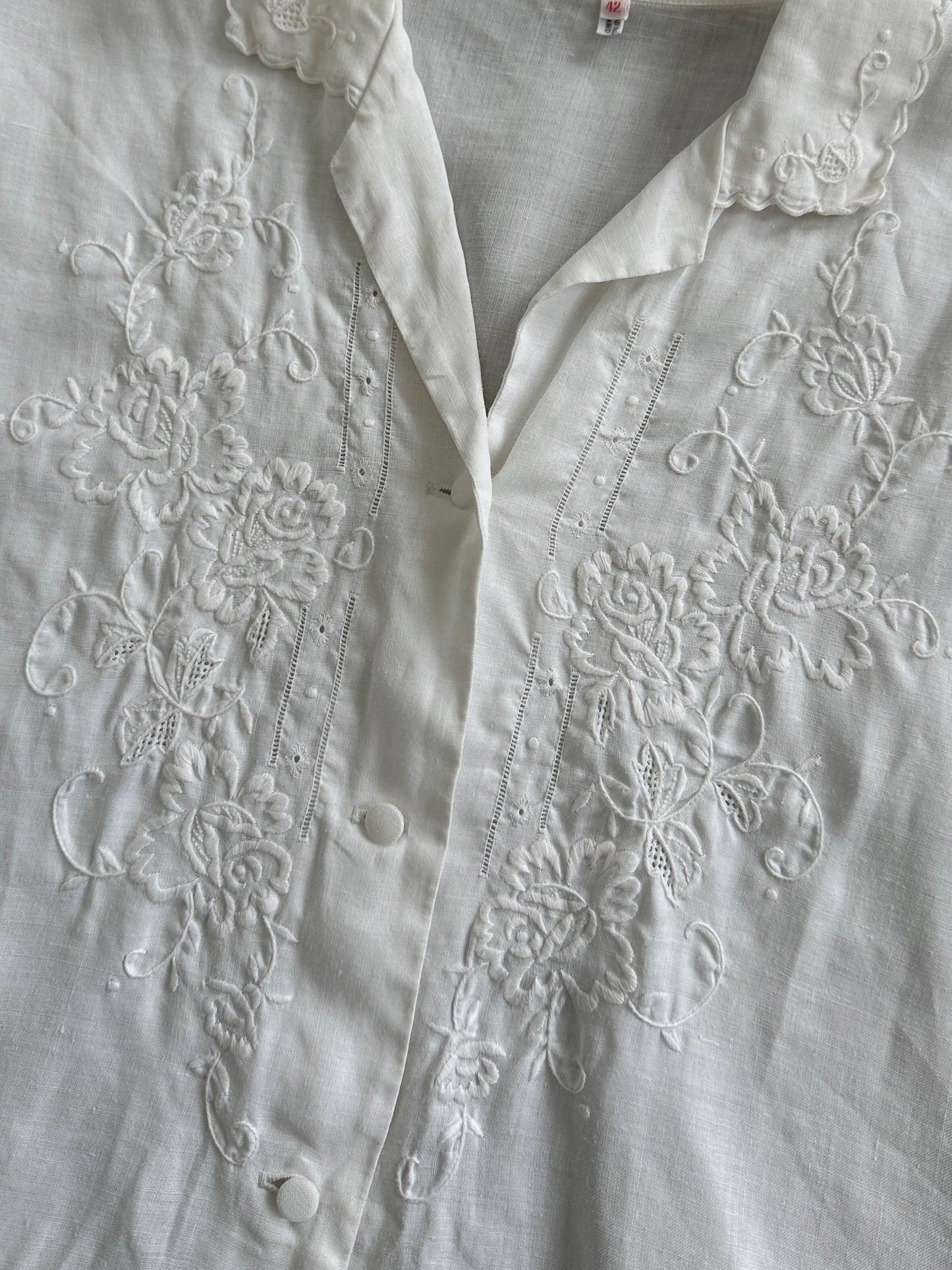 Vintage Pure Linen Embroidered Scalloped Edge Short Sleeve Shirt - L