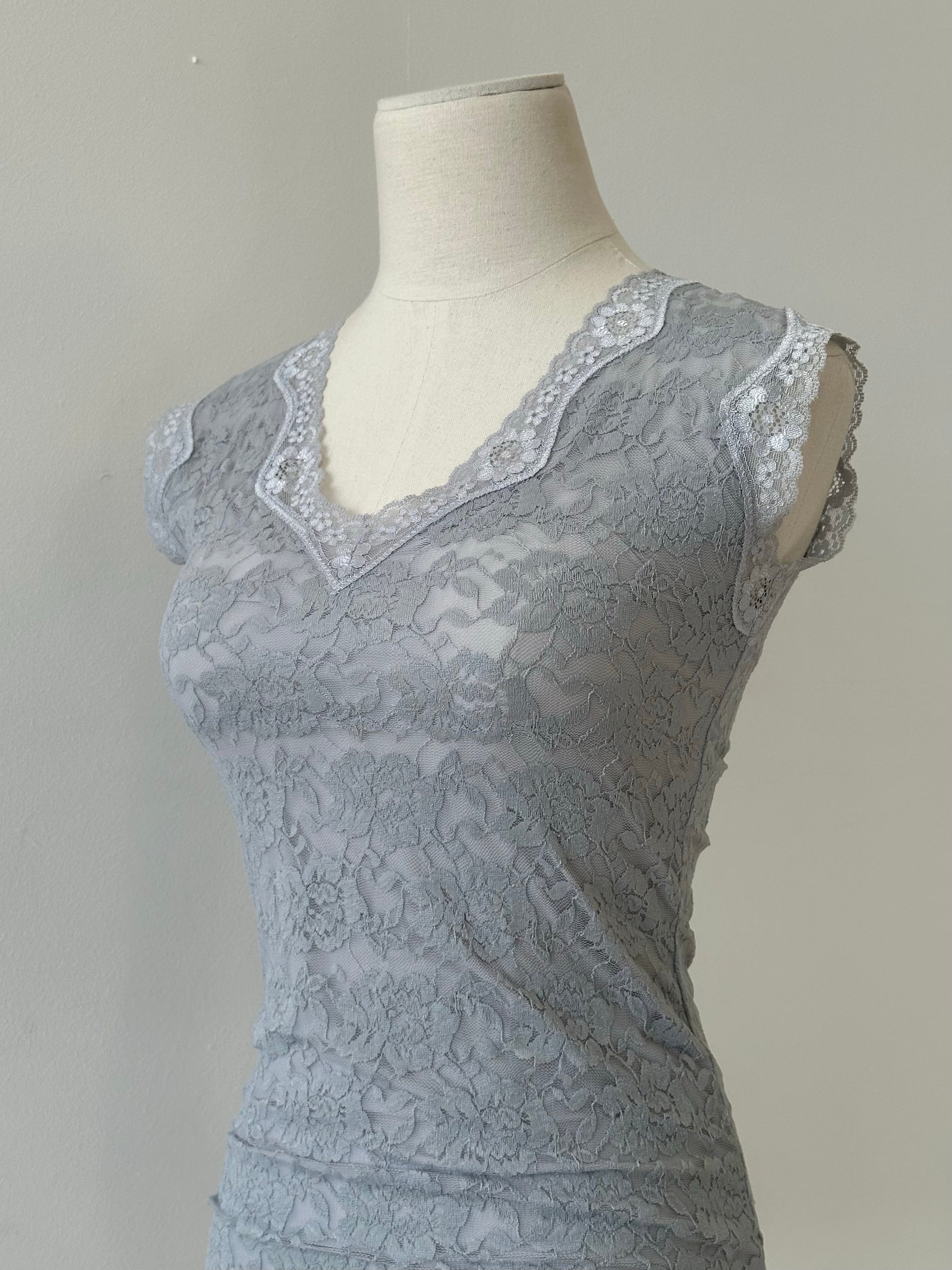 Vintage 1990s V Neck Lace Top - XS-S