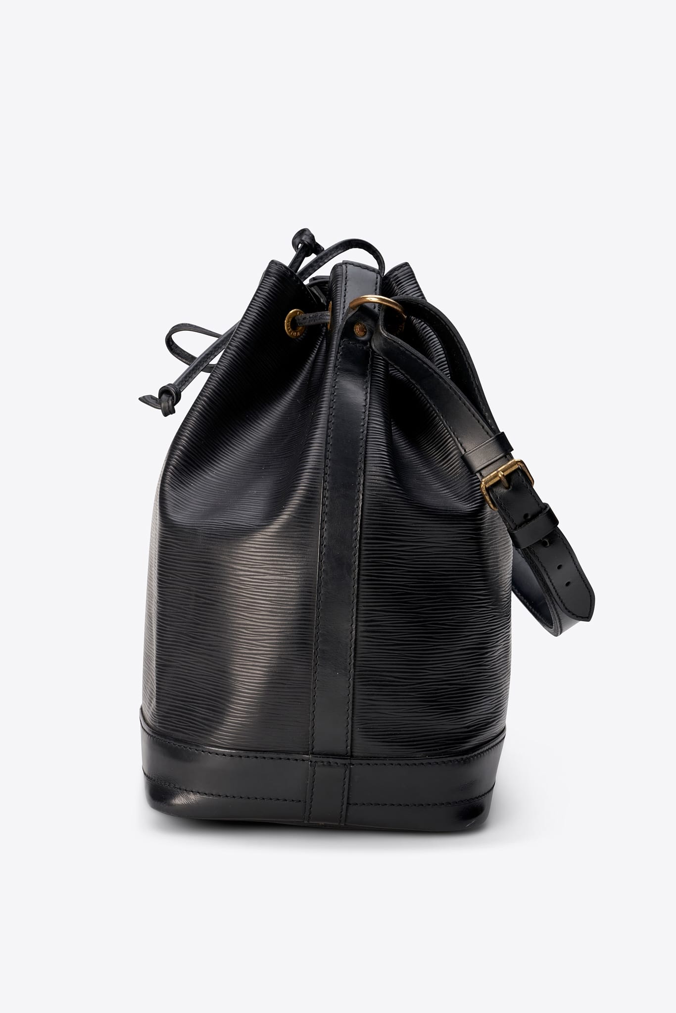 https://cdn.shopify.com/s/files/1/0669/5324/9061/files/6081-04_e9523388-b2e2-4563-8c6b-bee5ec369e66.jpg?v=1776267356