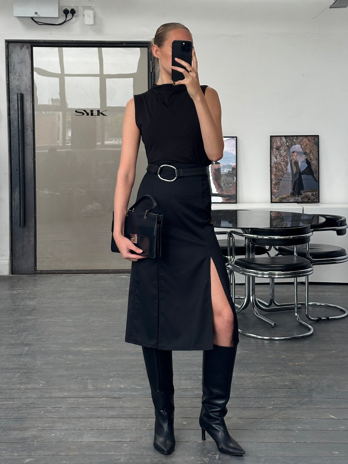 Vintage 1990s Pleated Midi Skirt - W26