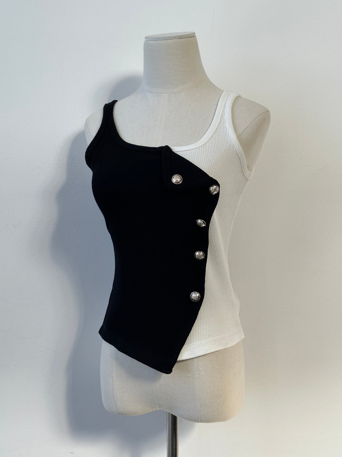 Vintage 2000s Ribbed Asymmetric Sleeveless Top - S