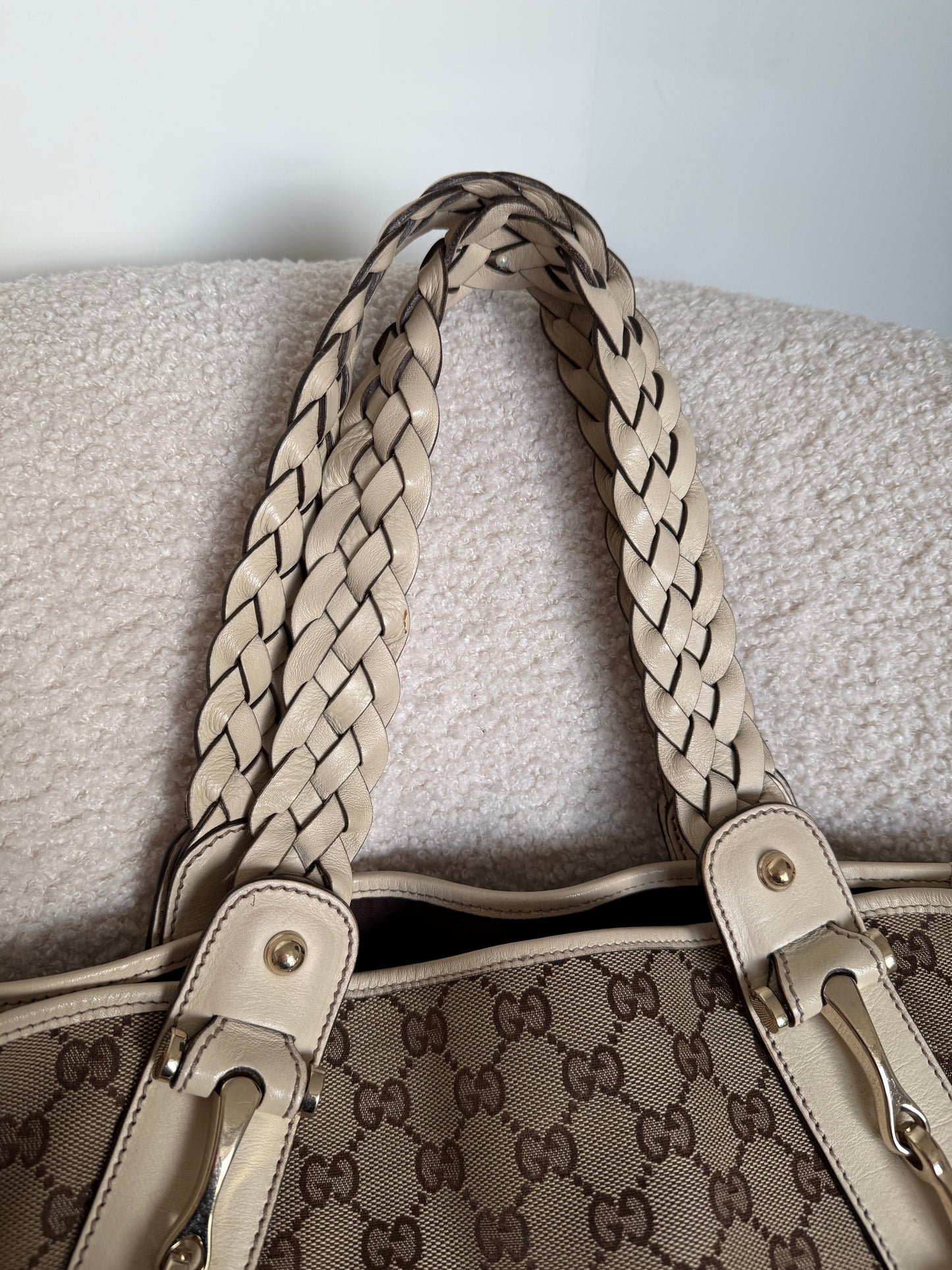 https://cdn.shopify.com/s/files/1/0812/5268/0004/files/63A8872F-A952-4CC1-A1B4-17AE3A4ABFC0.jpg?v=1769428773