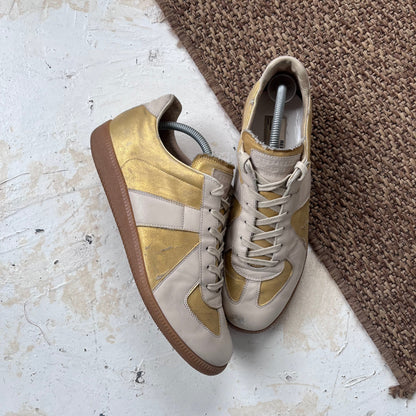 2000s maison martin margiela gats | uk9-eu43, Beige and Gold