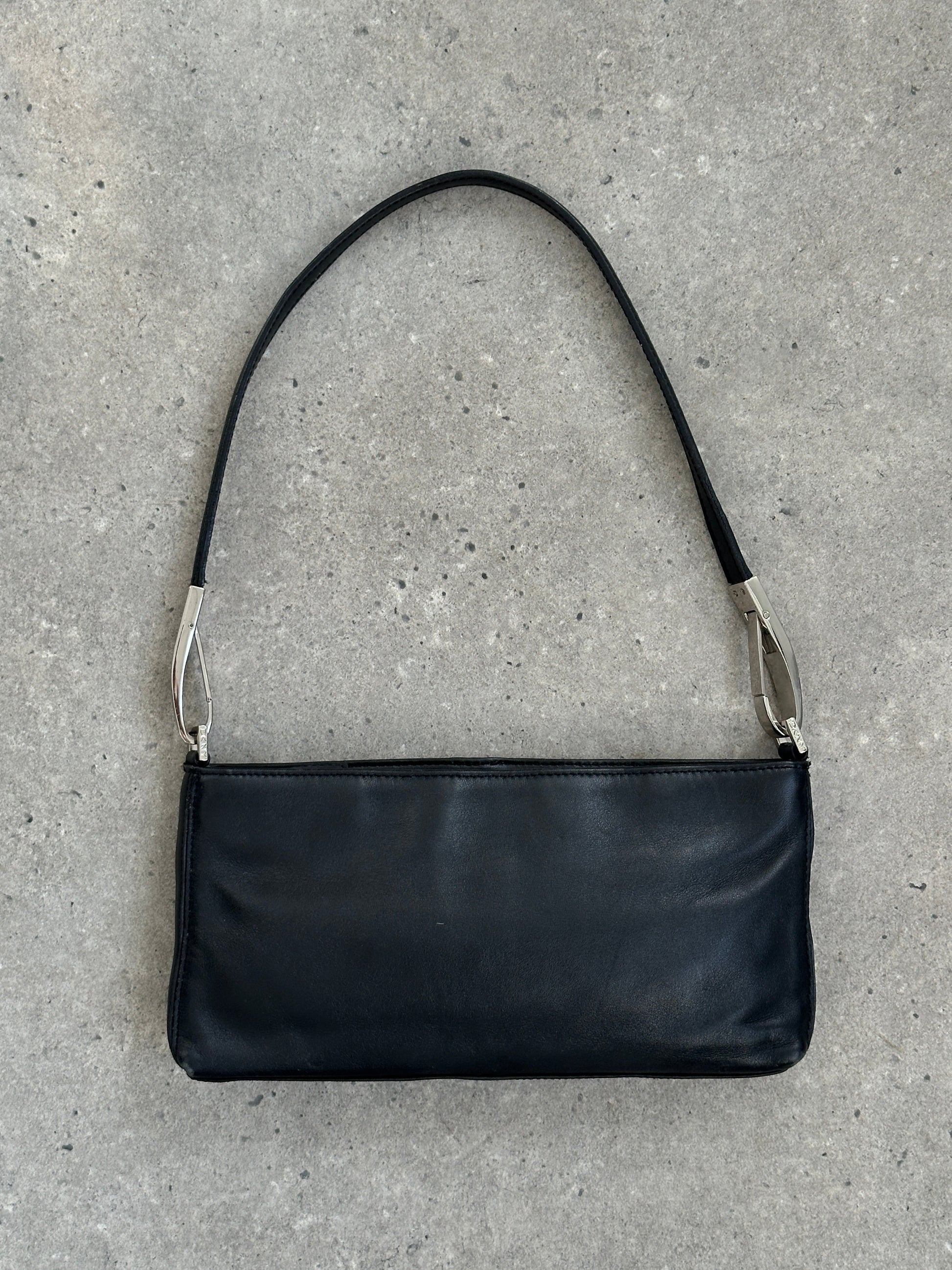 DKNY 2000s Leather Shoulder Bag