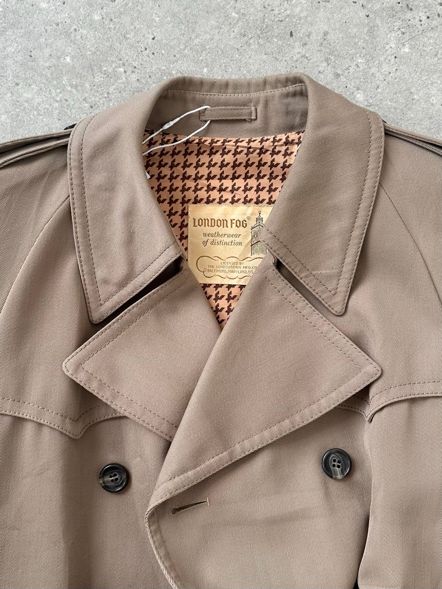 London Fog 1980s Wool Double Breasted Belted Trench Coat - L