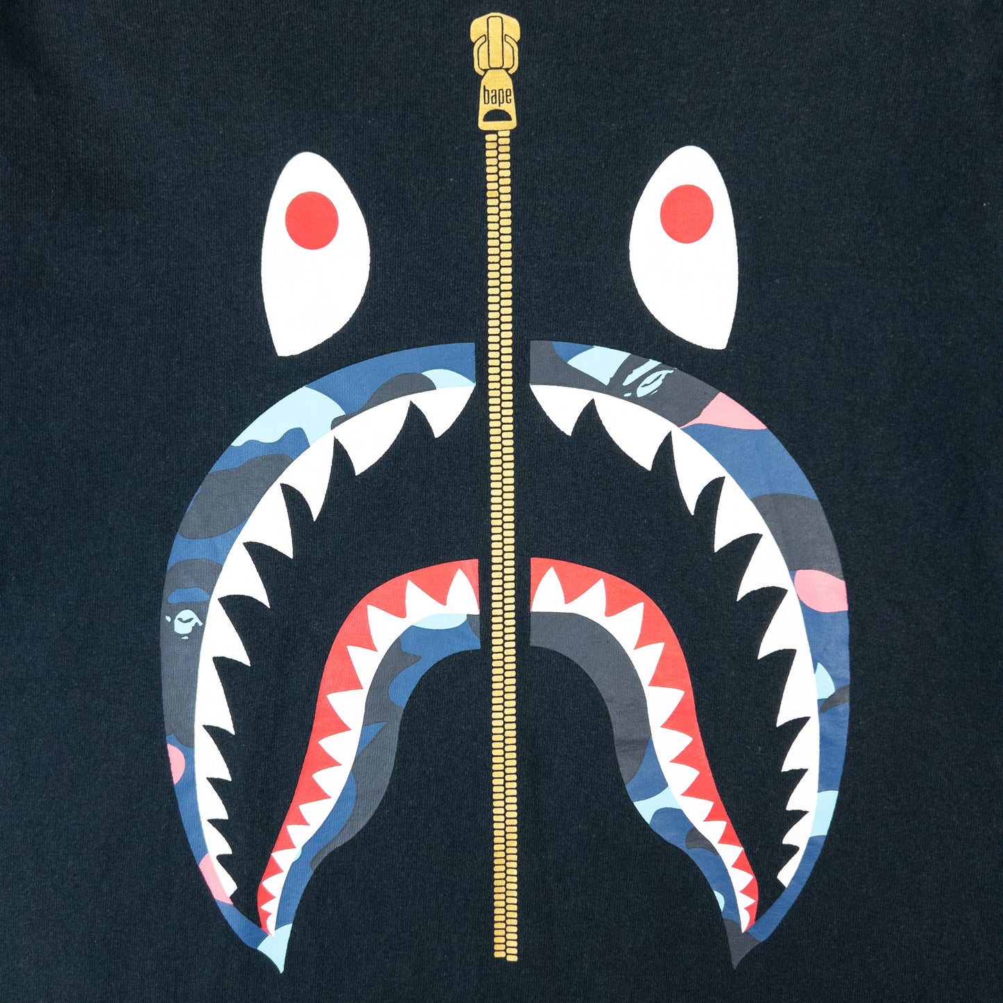 Vintage BAPE Shark Graphic T Shirt Size S