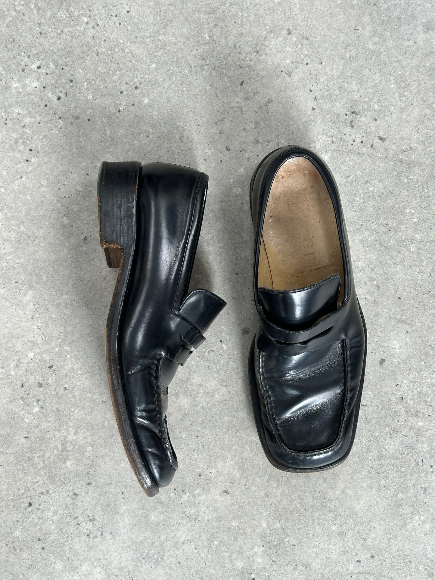 Gucci 2000s Leather Square Toe Loafers - UK 9