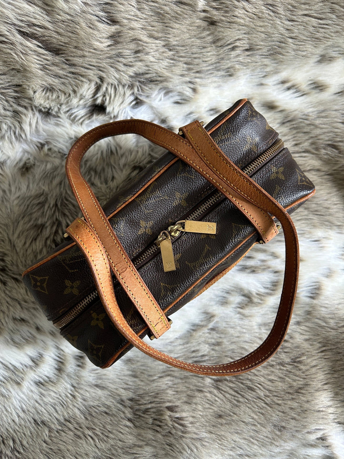 Vintage 2003 Louis Vuitton Cite MM Shoulder Bag | O/S, Brown