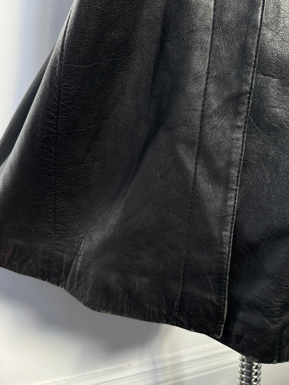 Vintage 1990s floor-length leather trench coat in size S, classic style with a timeless leather design and vintage details.