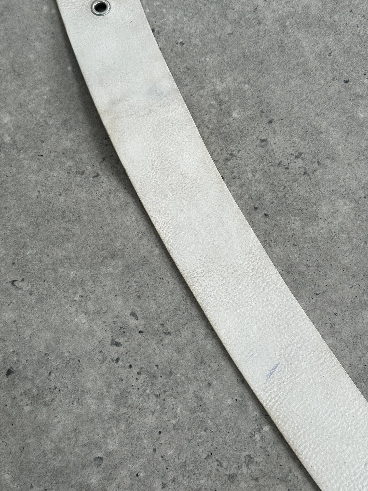 Italian Vintage 1990s Chrome Chunky Leather Belt- 28-32”