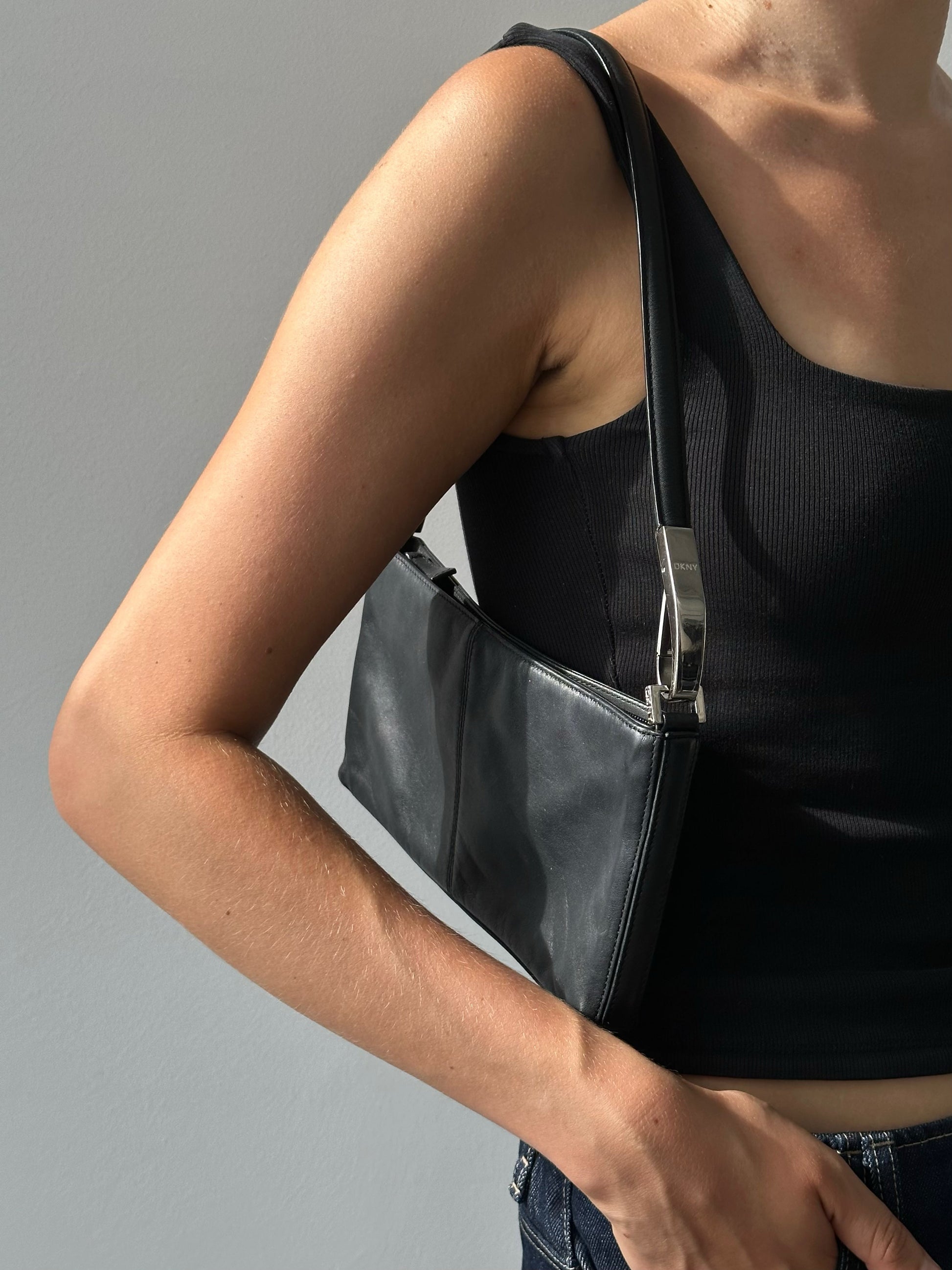 DKNY 2000s Leather Shoulder Bag