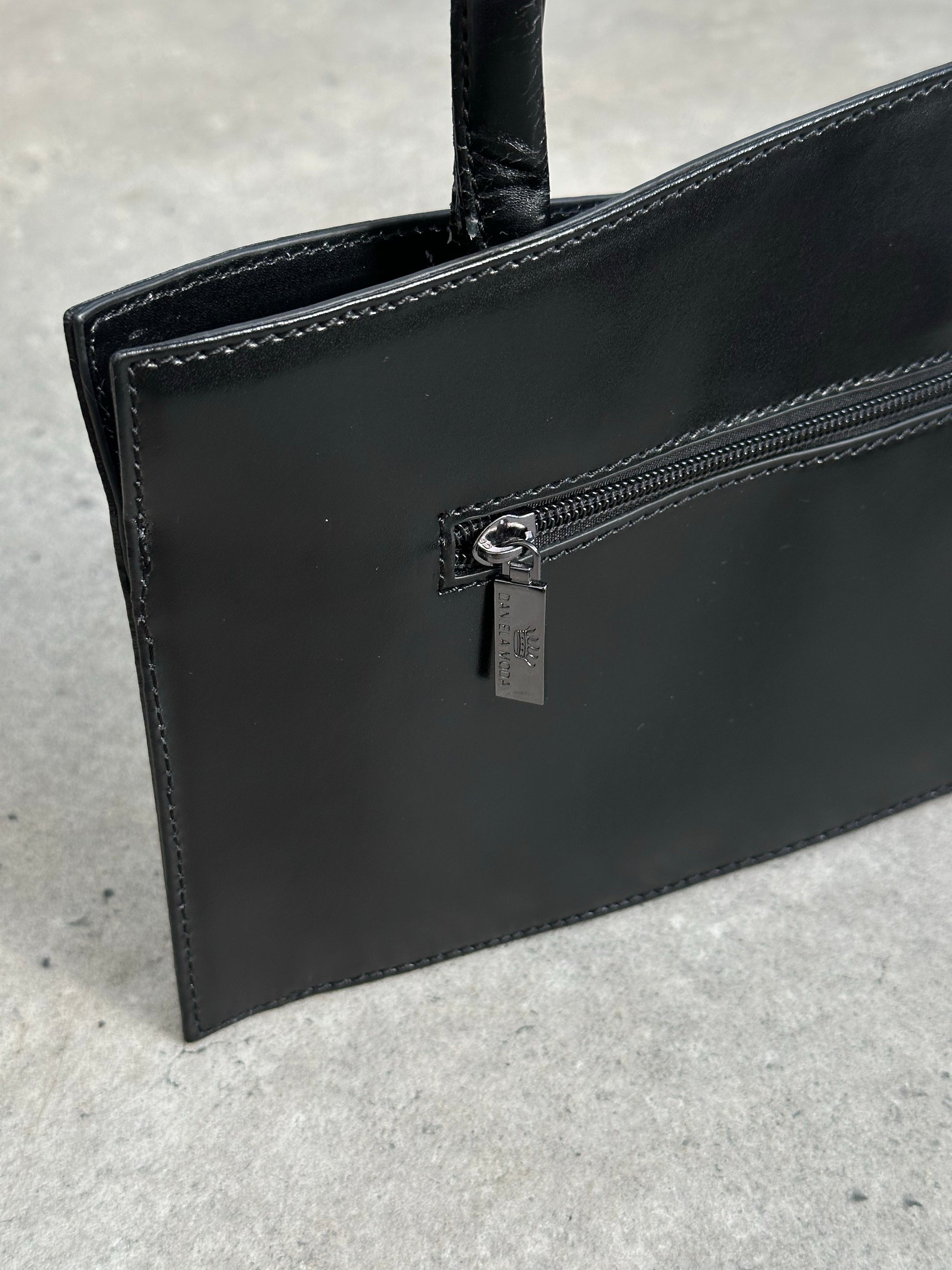 Italian Vintage 2000s Curved Leather Hand Bag