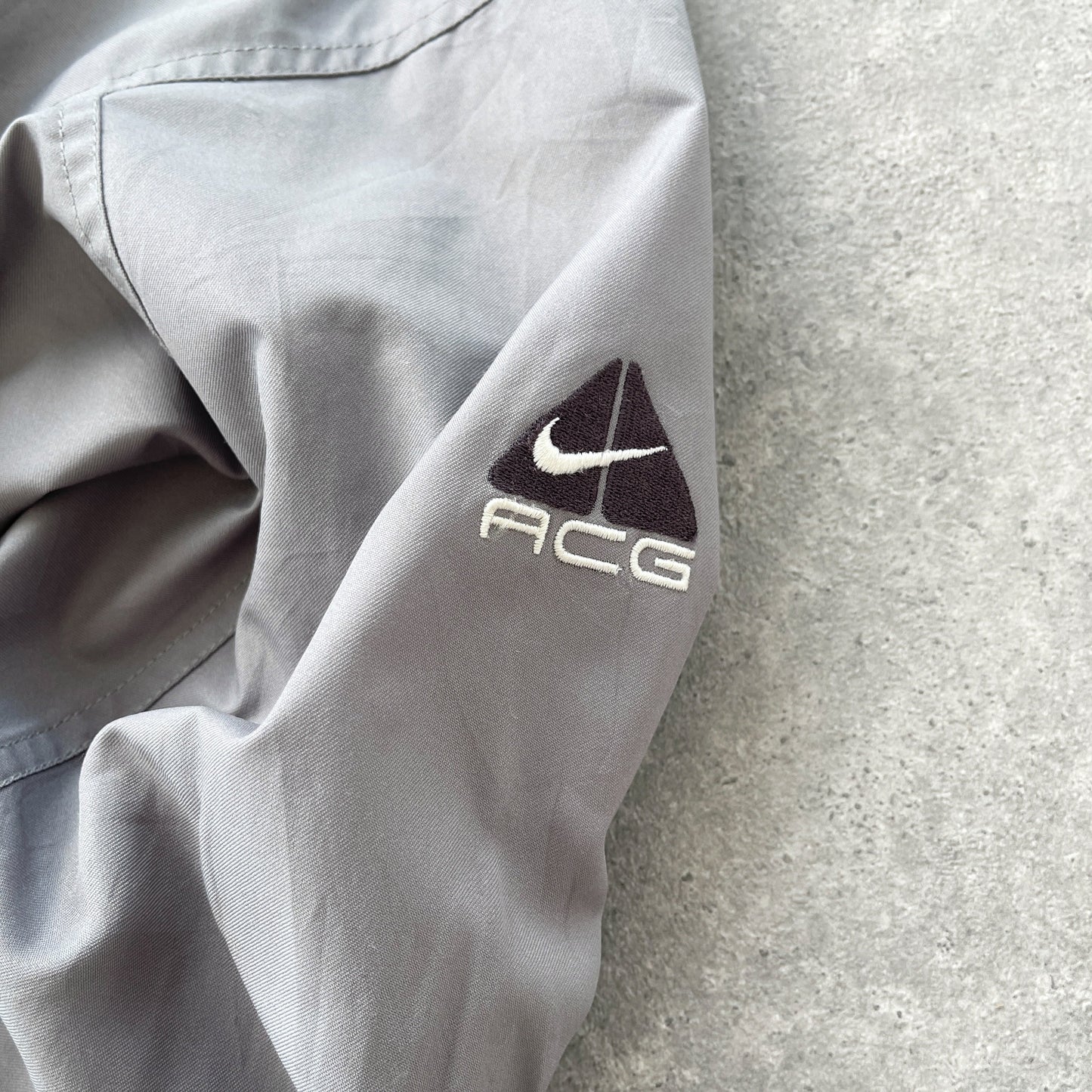 Nike ACG RARE 1990s technical lightweight shell jacket (L)