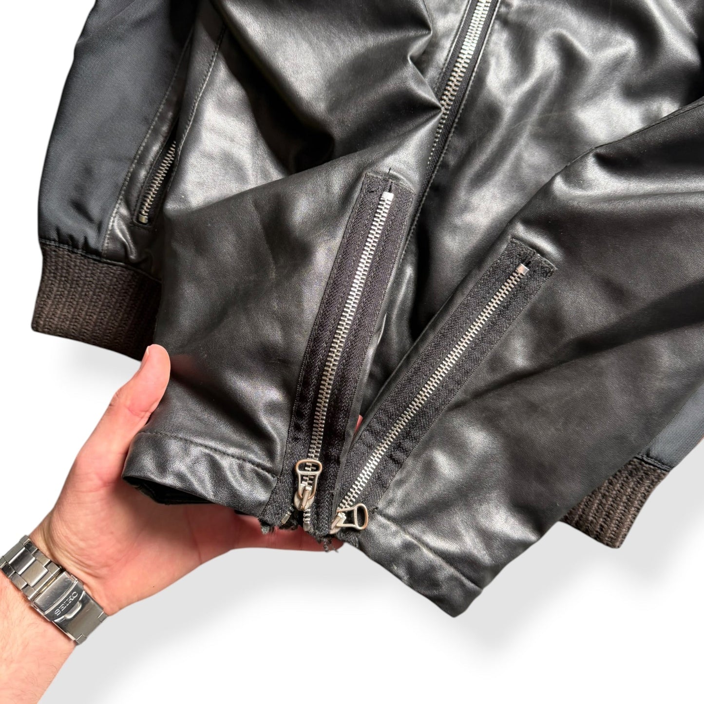 https://cdn.shopify.com/s/files/1/0810/5177/9379/files/6B8D1C05-78FB-4616-AA0C-1AB375B0C6CA.jpg?v=1778692318