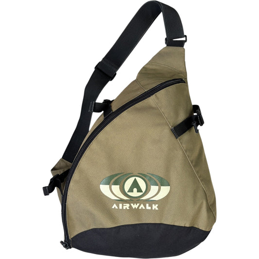 Airwalk 00’s Sling Bag | O/S, Black