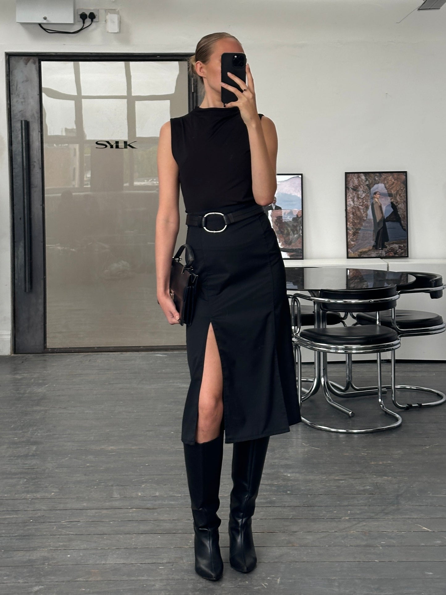 Vintage 1990s Pleated Midi Skirt - W26