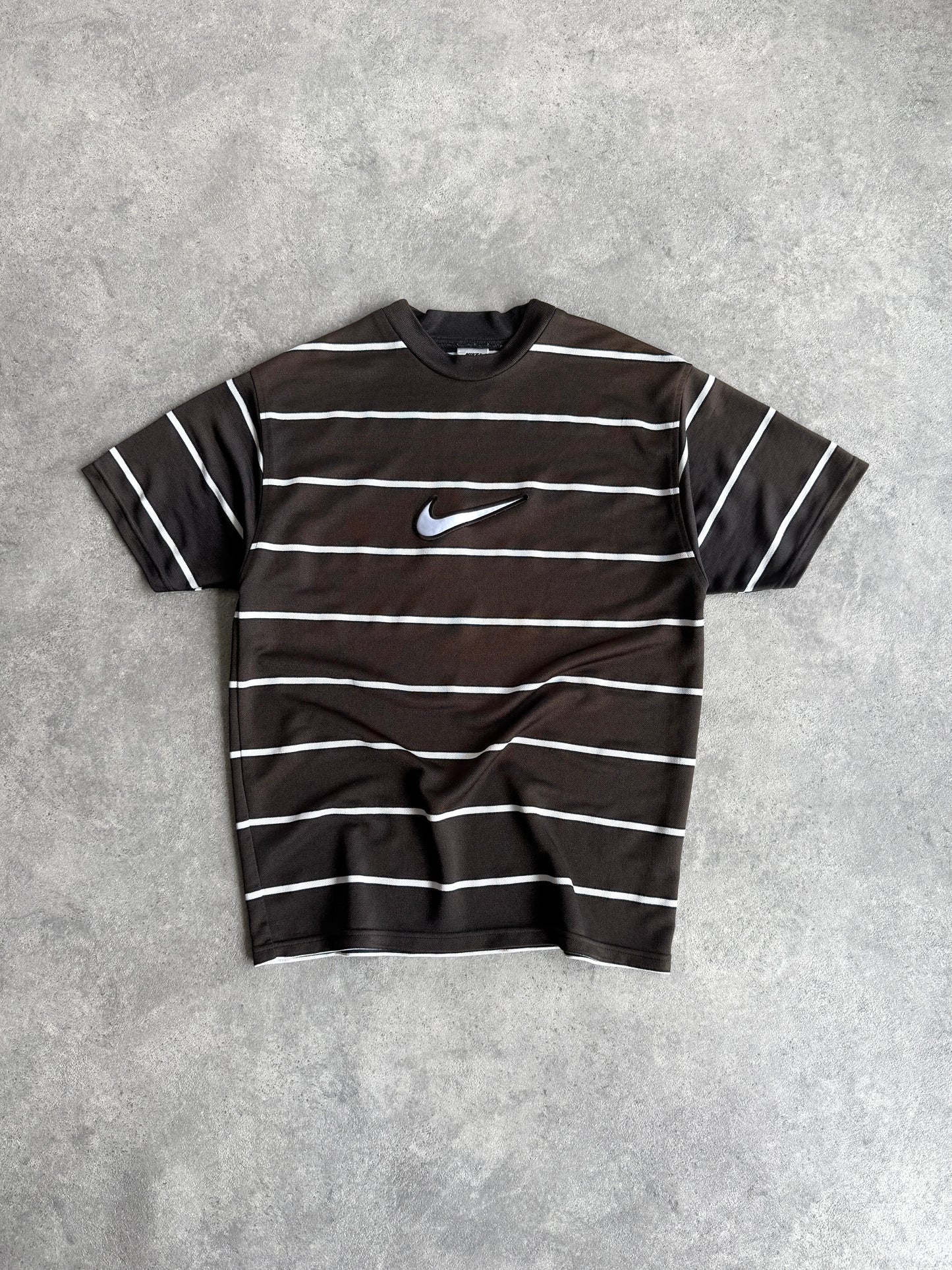nike 1990s heavyweight striped t-shirt (m)