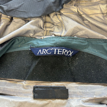 Vintage Arcteryx Theta AR Gore-Tex Jacket Size L