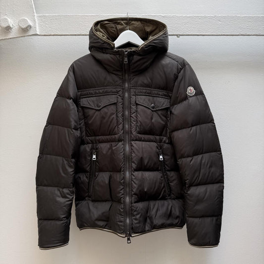 Moncler ‘Thomas’ Puffer Jacket (S) | Small, Red