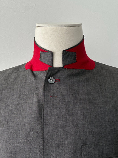 Loro Piana 1990s pure wool blazer with high neck and contrast collar, tailored fit, in a classic design.