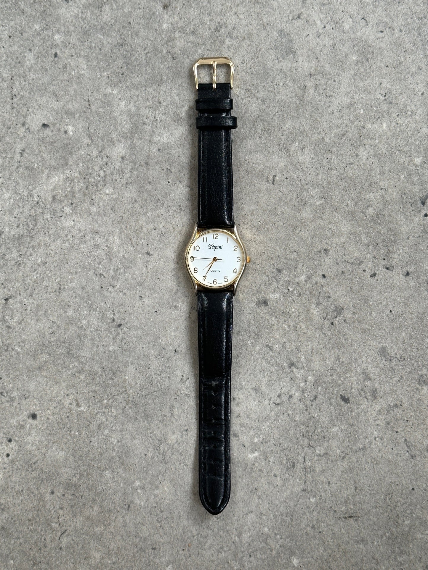 Vintage 1990s Gold Tone Quartz Leather Watch