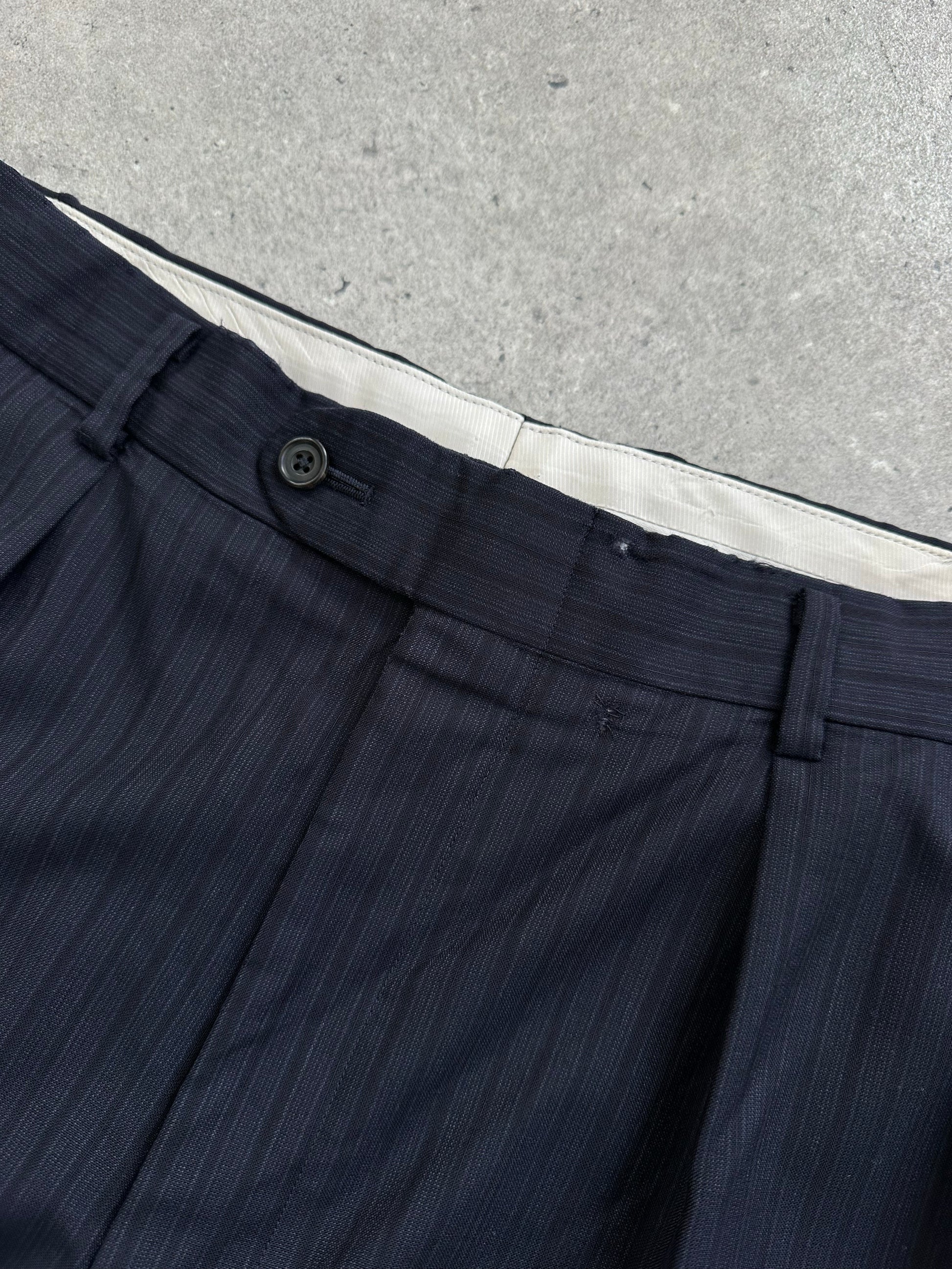 Burberry London 1990s pure wool striped suit, size 42S/W34, featuring classic tailored fit and bold horizontal stripes.