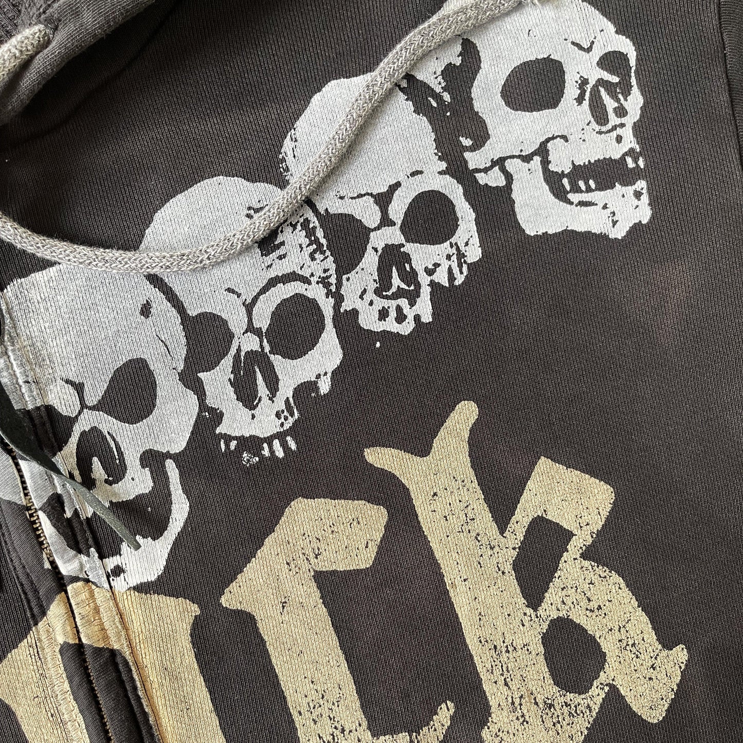 The Great China Wall 'Rock' Hoodie - L