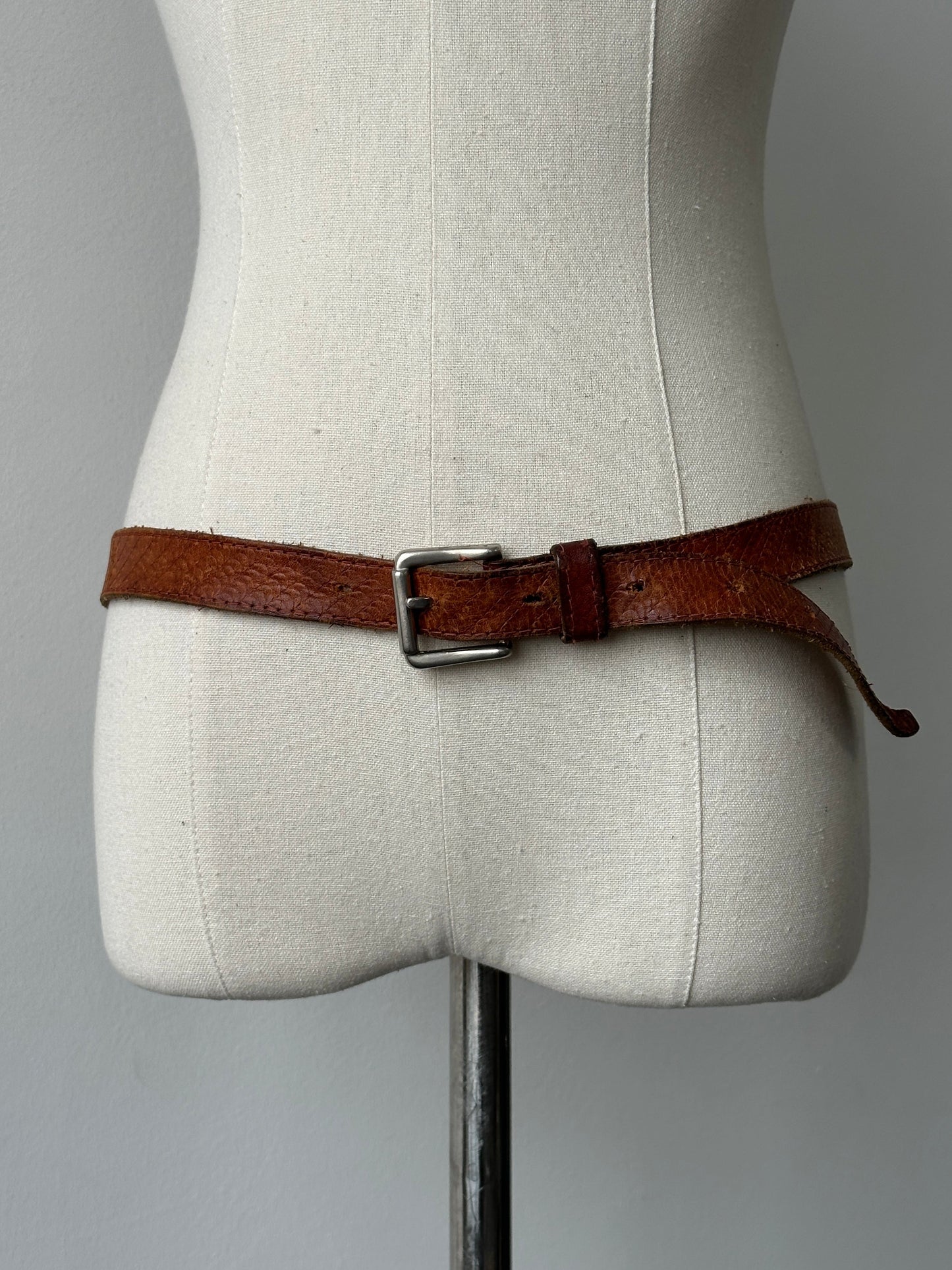 French Vintage 1990s Slim Leather Belt - W29-35