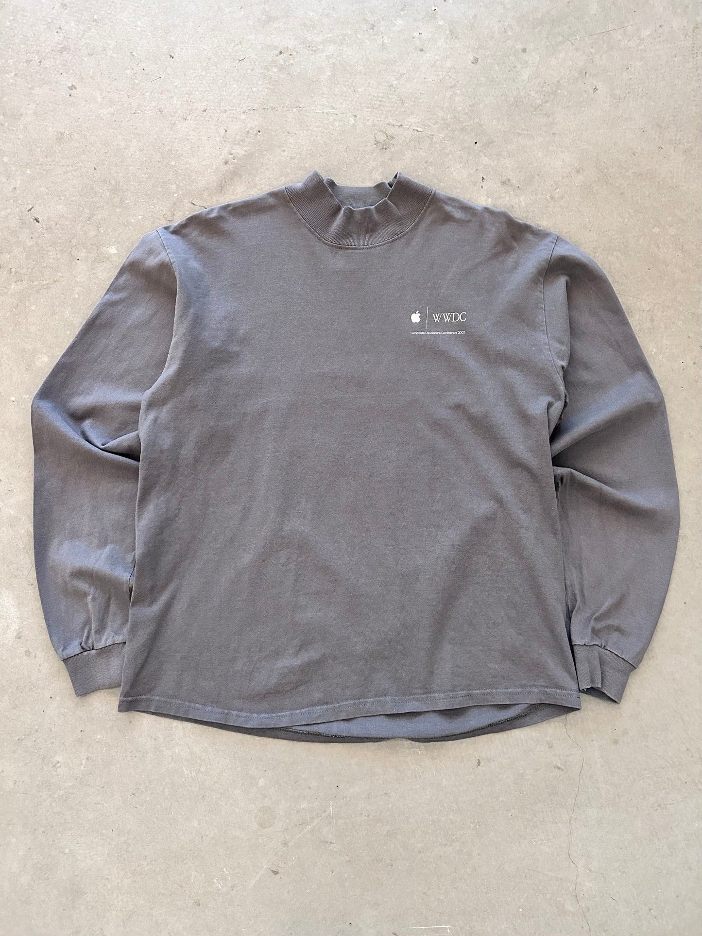 2000 Apple Mac Worldwide Developers Conference Mock Neck - L | Large, Red