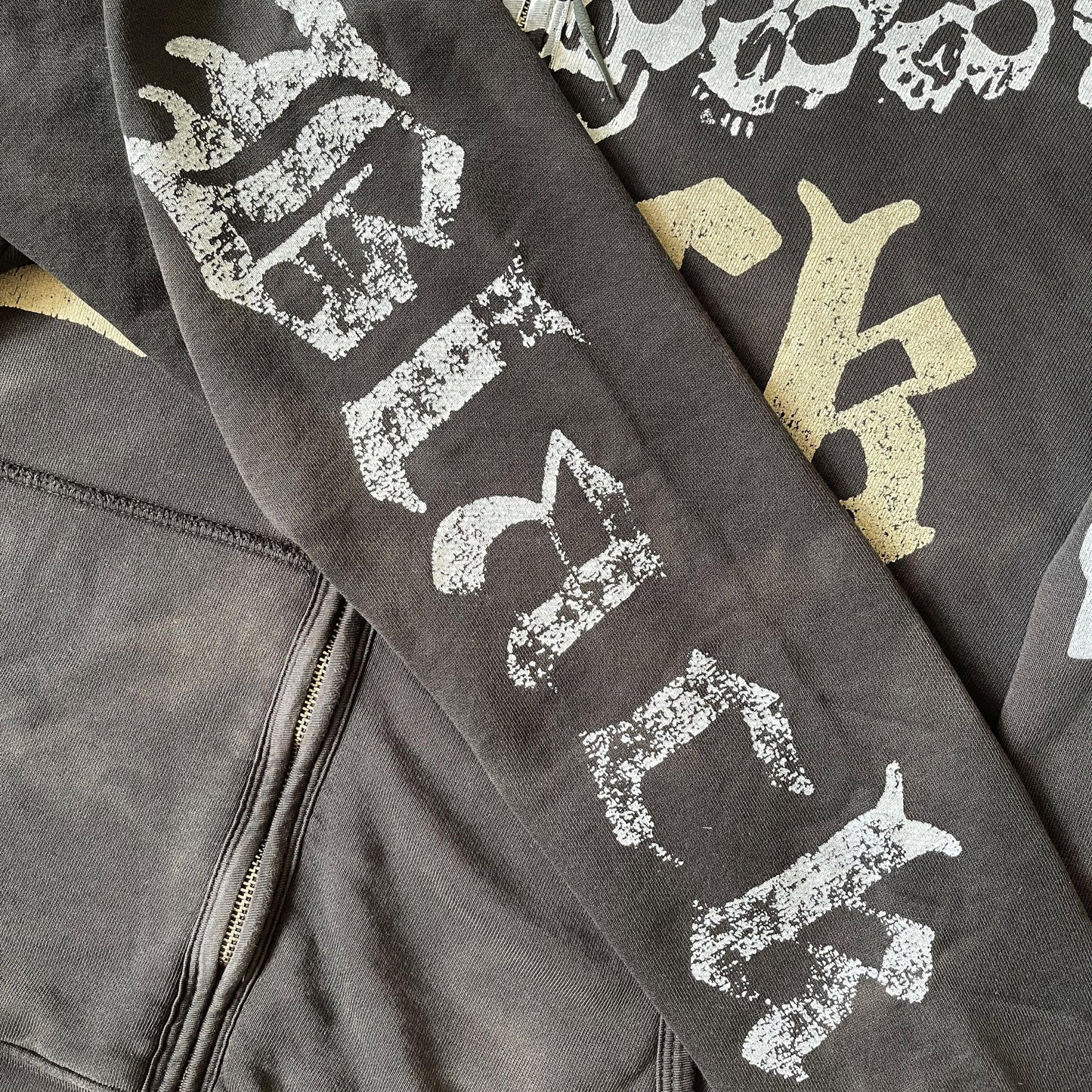 The Great China Wall 'Rock' Hoodie - L