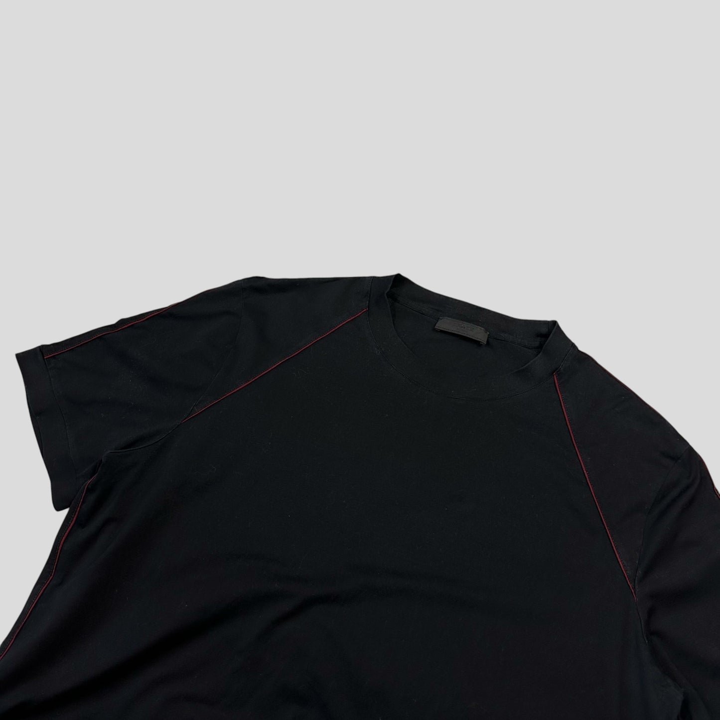 Prada Milano 2018 Red Tab Stash Pocket Piped T-shirt - L | Default Title, Multicoloured