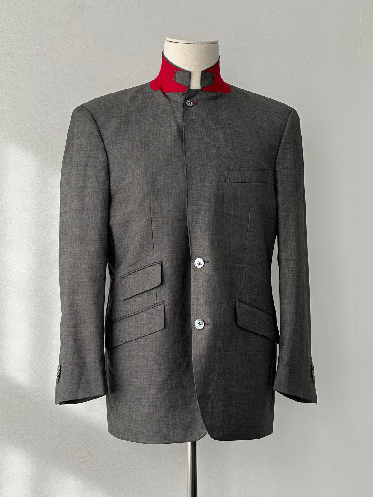 Loro Piana 1990s pure wool high neck blazer with contrast collar, size 40R, featuring tailored fit and classic design.