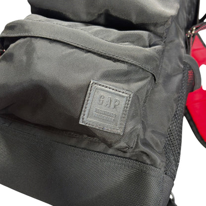 GAP 00’s Multi Pocket Sling Bag | O/S, Black