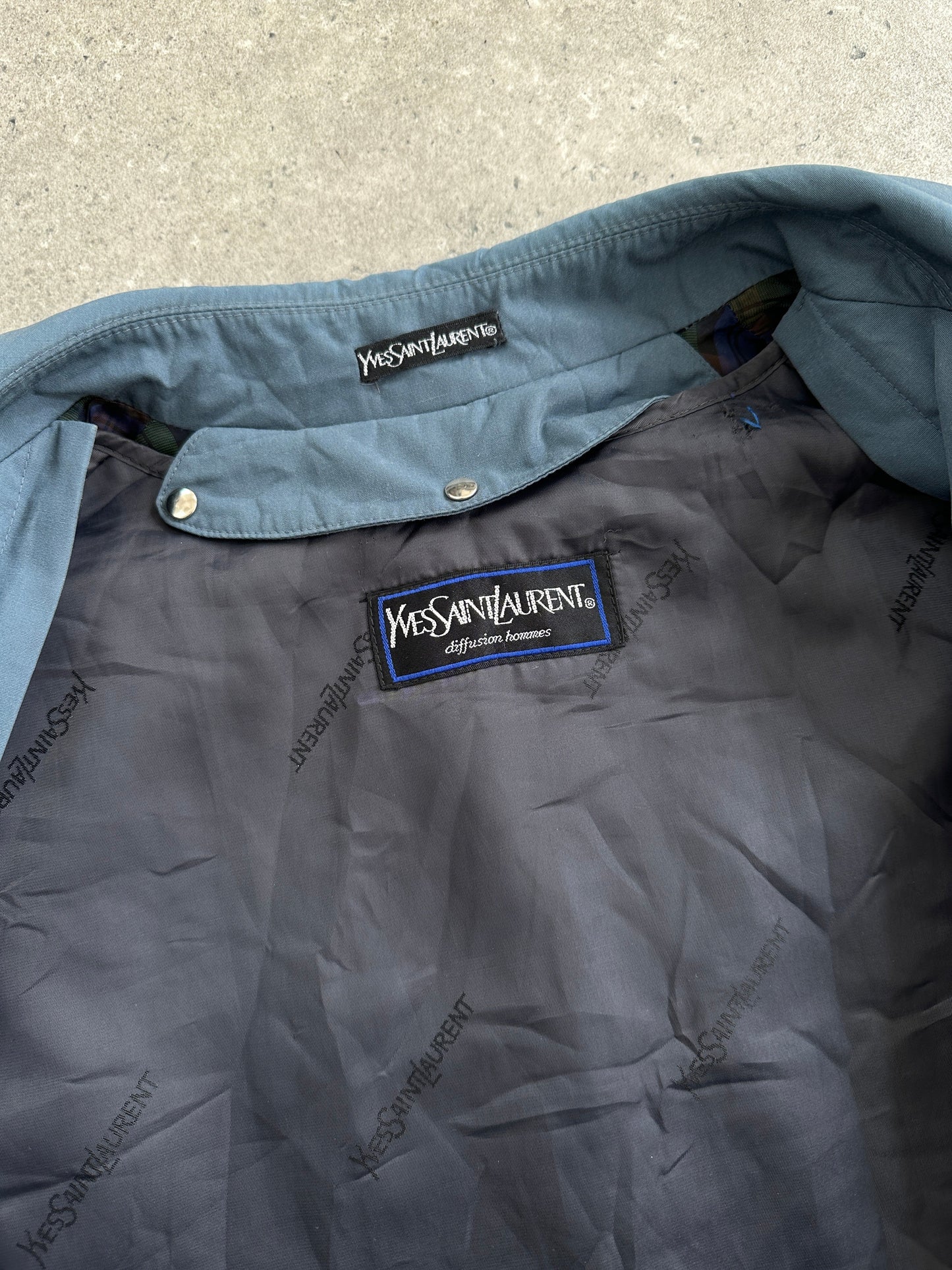 Yves Saint Laurent Diffusion Hommes 1980s Belted Trench Coat - L