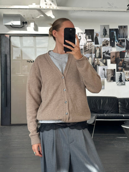 Italian Vintage 1990s Virgin Wool Knitted Cardigan - L