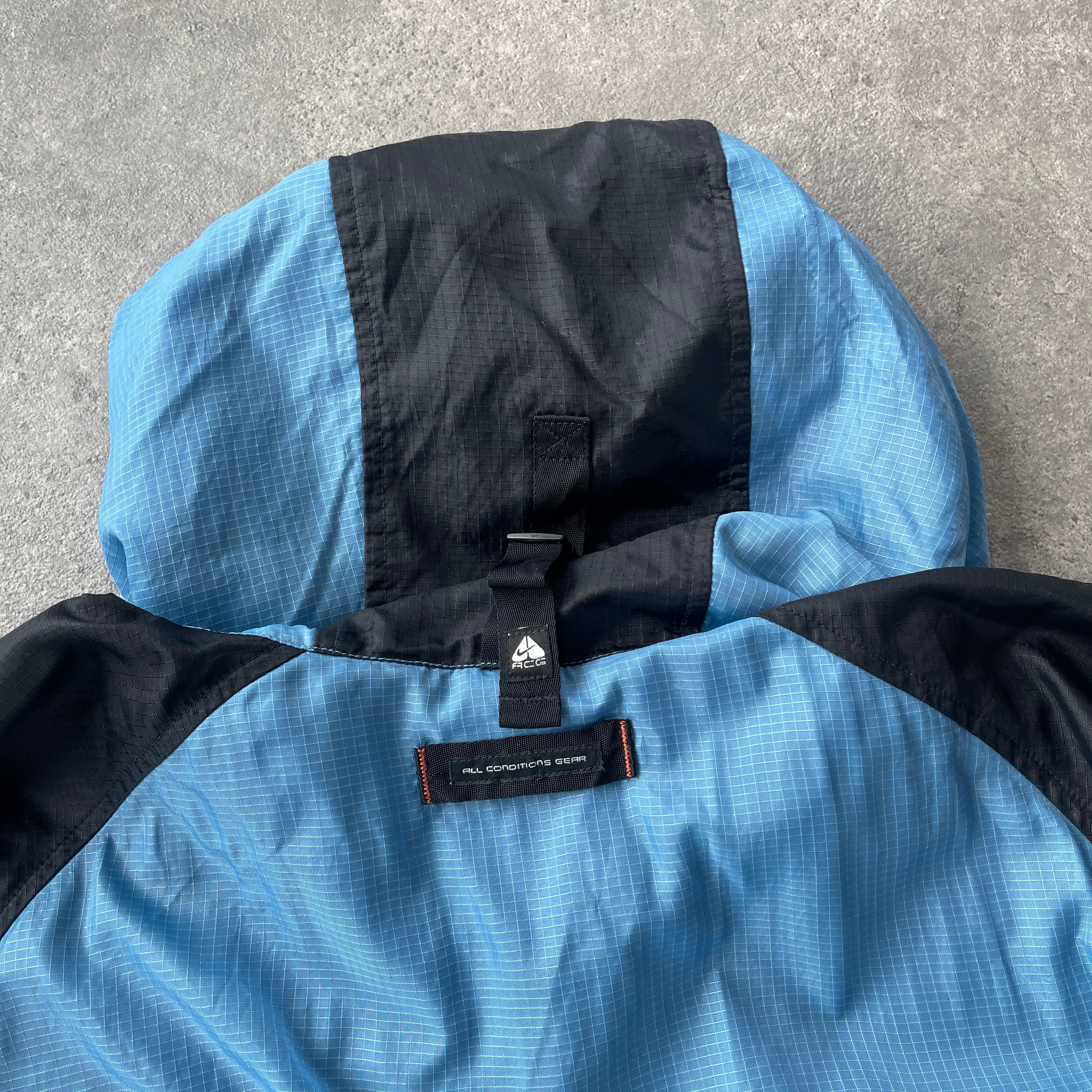 Nike ACG RARE 1990s lightweight packable shell jacket (XL) – Known