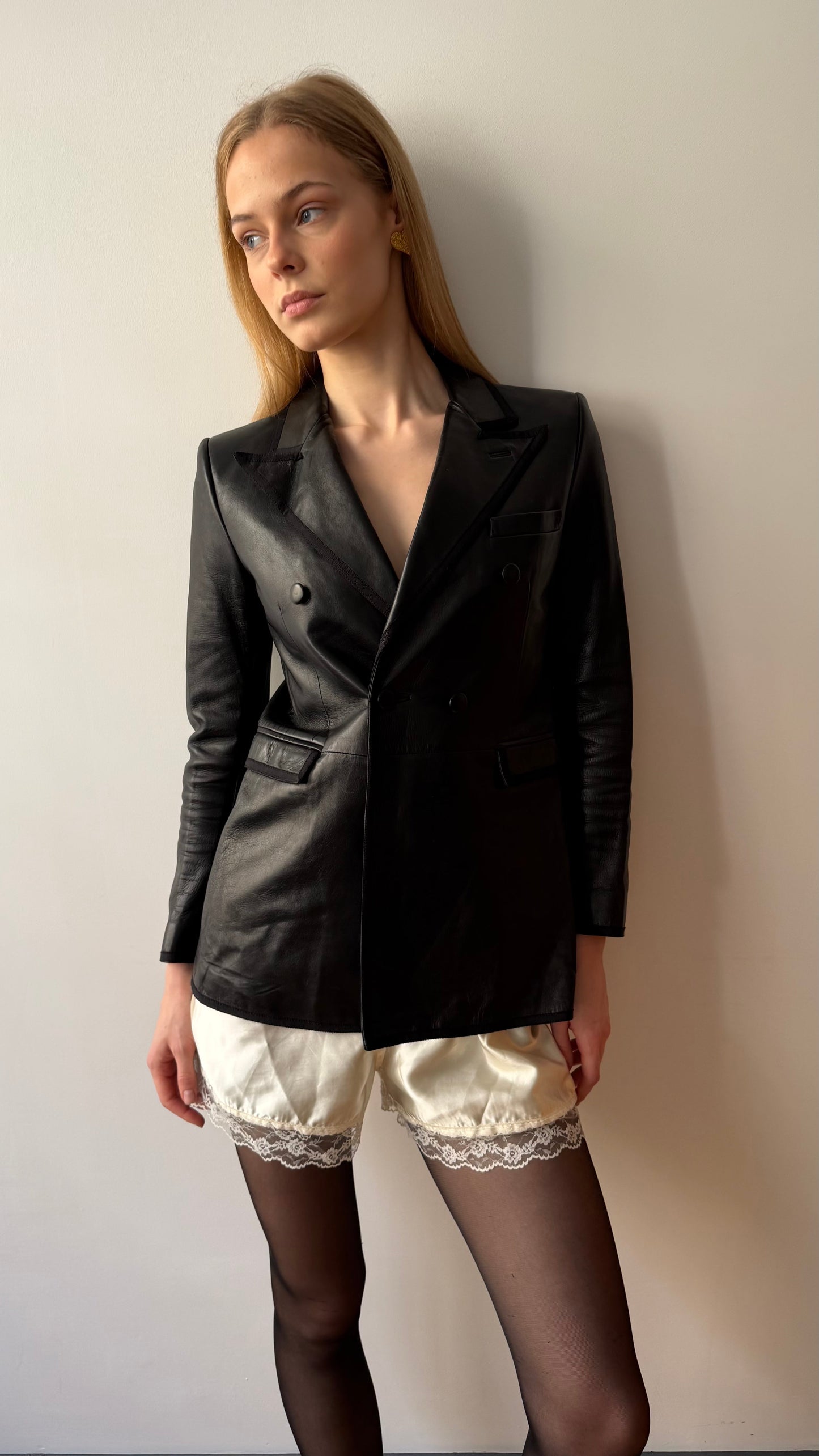 https://cdn.shopify.com/s/files/1/0620/3408/4027/files/7CAE7450-0432-43A8-9F24-8928F6251AF4.jpg?v=1780581287