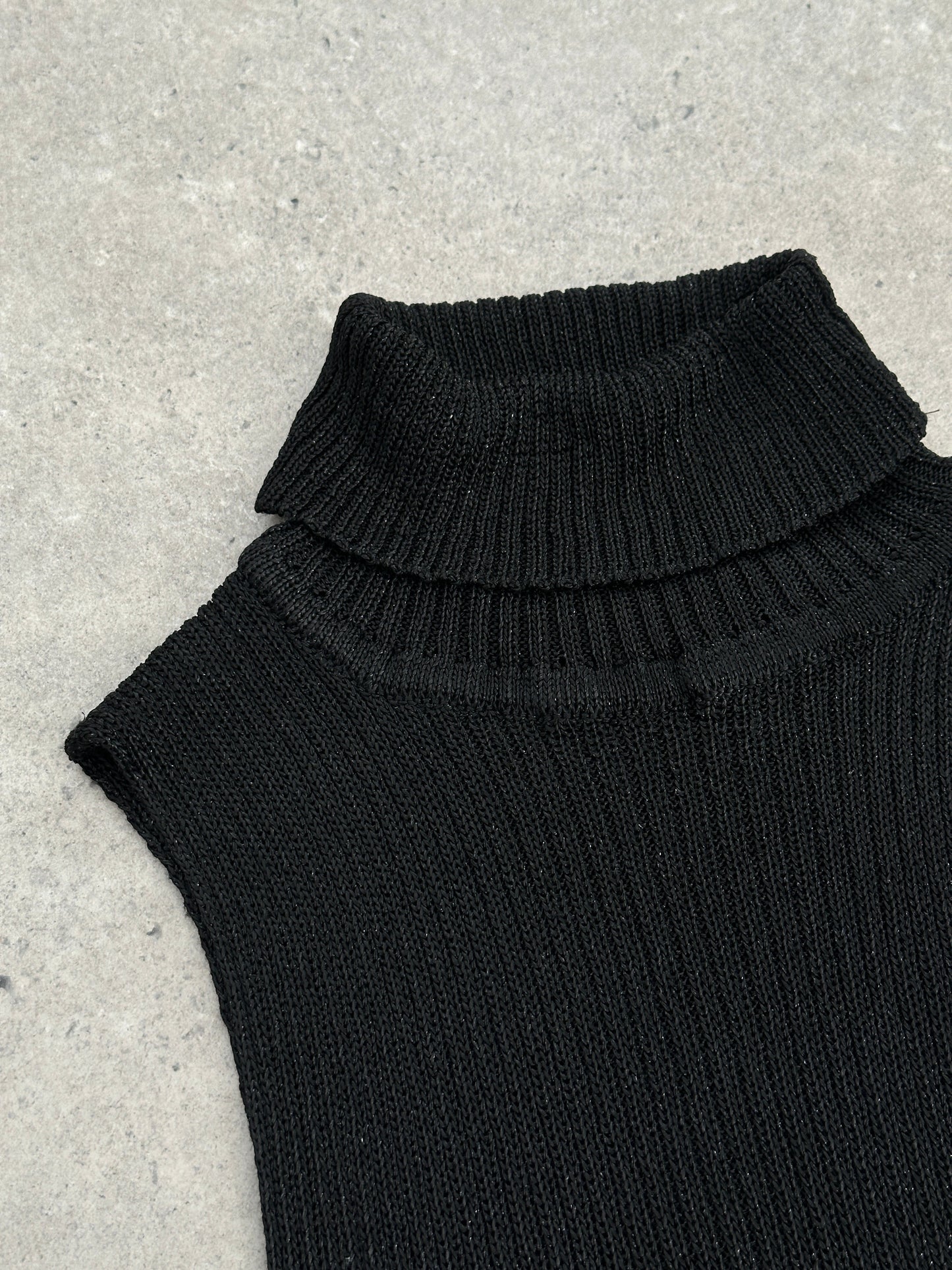 Vintage Sleeveless Roll Neck Top - M