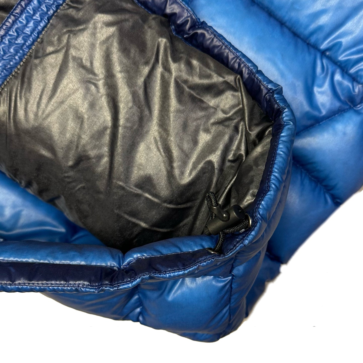 Dolce & Gabbana Square Stitch Puffer Jacket In Blue ( M )