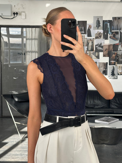 Vintage 2000s Lace Bodysuit - M