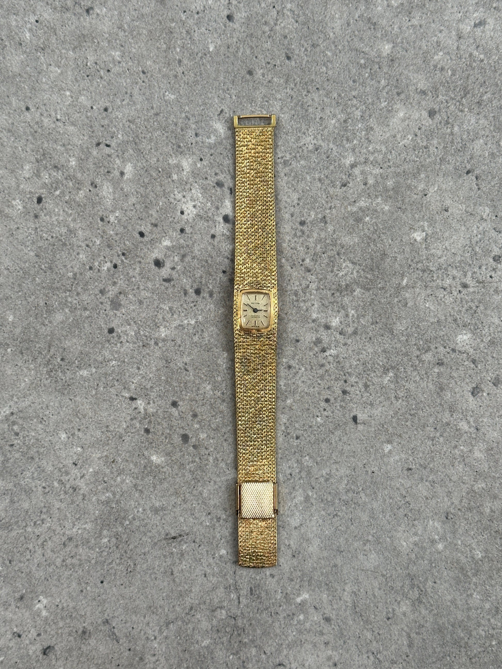 Vintage Royce 1970s Swiss Gold Tone 17 Jewel Watch